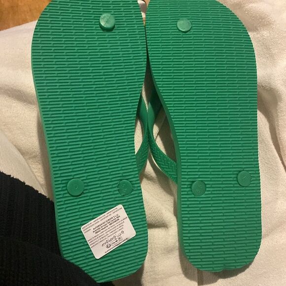Havaianas Flip Flops - Picture 3 of 3